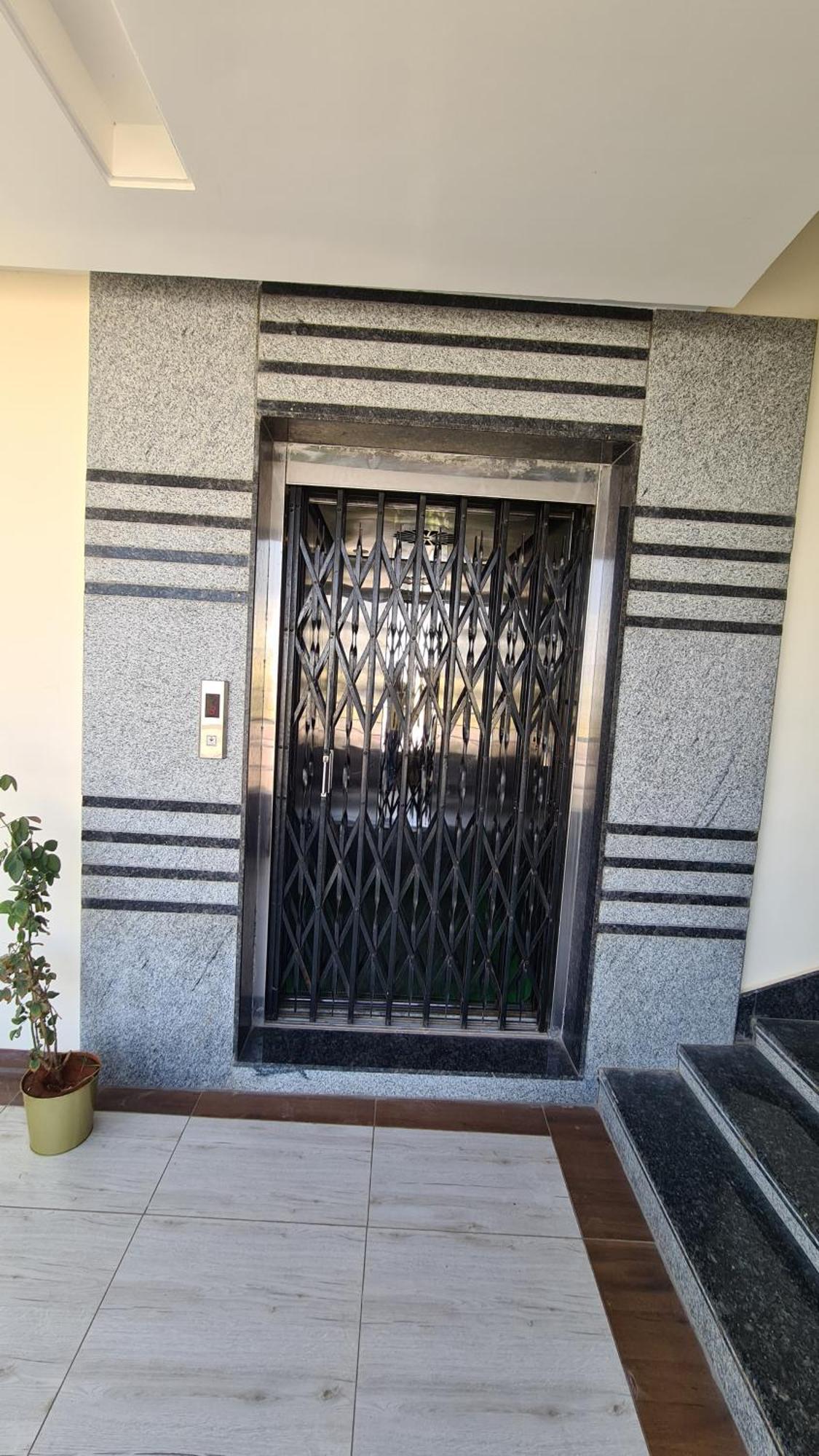 Hotel V Grand Warangal Exterior foto